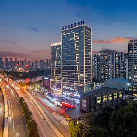 Baise Jiantong Yue Hotel (High-speed Railway Station)