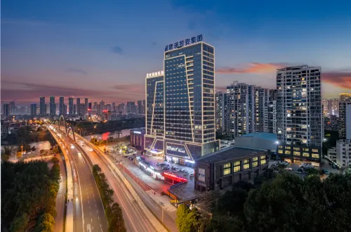 Baise Jiantong Yue Hotel (High-speed Railway Station)