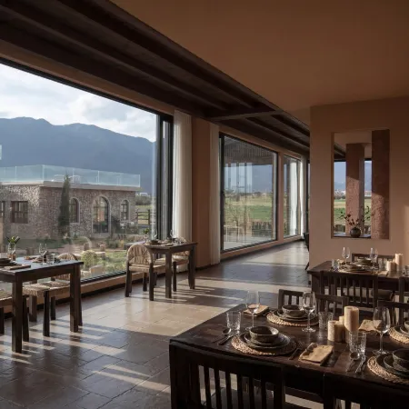 WILDS | Sunshine Golden Peak · Snow Mountain Ranch Private Hot Spring Resort (Baisha Ancient Town)