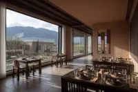 WILDS | Sunshine Golden Peak · Snow Mountain Ranch Private Hot Spring Resort (Baisha Ancient Town)