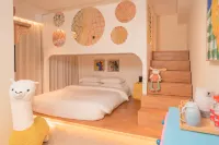 Waiting for the Wind Homestay at Xiangyang OCT Fantasy Resort。 - 2-Star