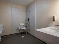 B&B Hotel la Rochelle Centre les Minimes Hôtels à : La Rochelle
