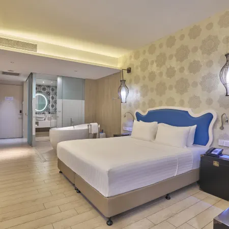 Village Hotel Katong by Far East Hospitality Отели рядом с достопримечательностью «Торговый центр Parkway Parade»