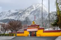 QoMoLangZong Hotel  Kayrung - Mountain view