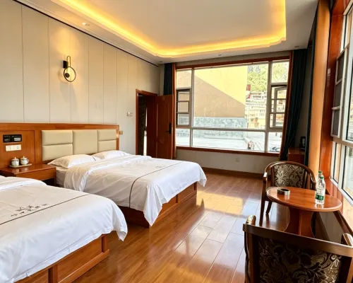 迭部扎尕那舒心苑客棧(扎尕那景區店) 迭部酒店
