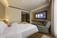 Weicheng Hotel (Qiandongnan Miao and Dong Autonomous Prefecture Leishan County Yongle Road)