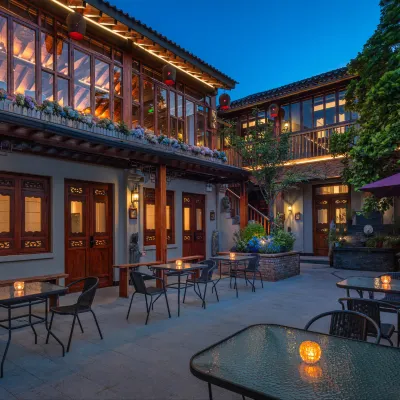 Jingshan Garden Hotel, Beijing Forbidden City. Renovated courtyard near Tiananmen,Wangfujing Hotels near Forbidden City