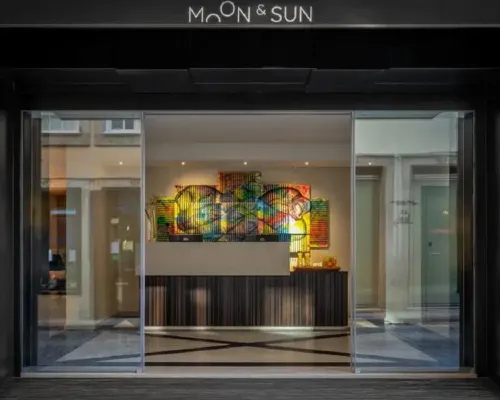 Hotel Moon & Sun Porto Отели рядом с достопримечательностью «Церковь кармелитов»