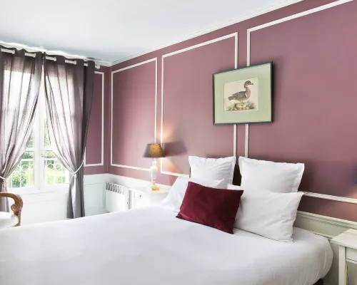 Chateau et Spa de la Commanderie Hotels near Summum