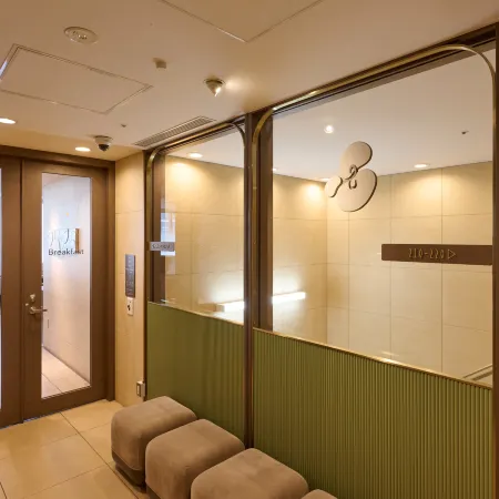 Via Inn Shinjuku Отели рядом с достопримечательностью «Железнодорожная станция Тотёмаэ»