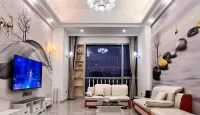 Manyu Li·Loft Theme Apartment (Wanxiang City Branch, Longyan South Road Food Street) - 2 stjerner