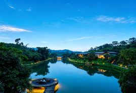 Puruo Mountain Retreat · Luofushan