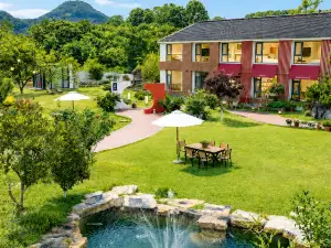 Yixing Oasis Waterfront Garden Homestay