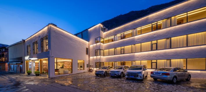 Jiuyunju · Holiday Boutique Stay Hotels in Jiuzhaigou
