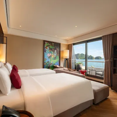 La SEN of the Bay Cruises Hotels near Dinh Huong Island