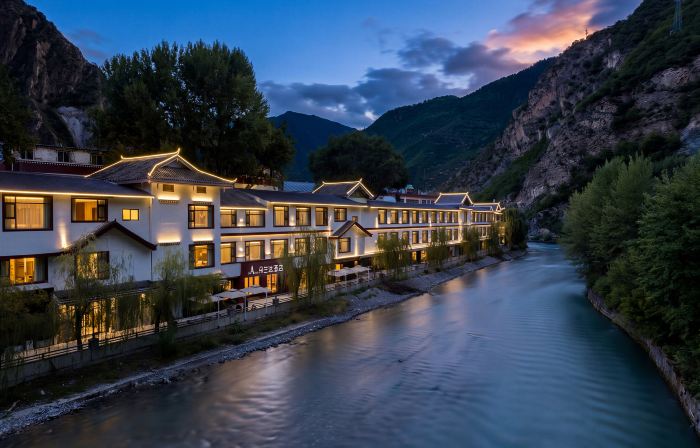 Duolanda Hotel Jiuzhaigou Tourist Center Bianbian Street