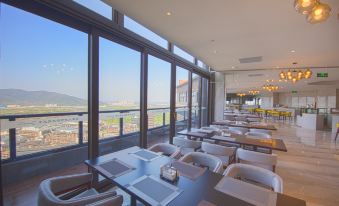 Longemont Taihu Lake Town Hotel