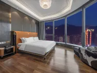 Elysee Sky Hotel (Chongqing Jiefangbei Hongyadong Store) Hotels in Chongqing