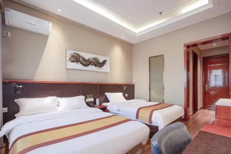 Oriental Hawaii Hotel (Heihe Central Pedestrian Street Shop) Отели в г. Хэйхэ