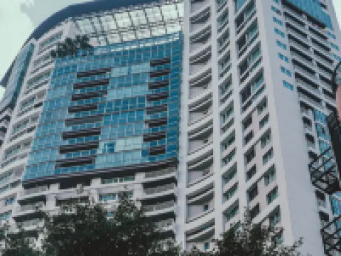 Urbana Langsuan Hotel Hotel dekat San Phra Phrom