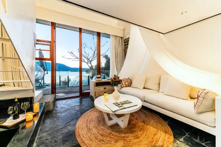 Dali Xinlongju Sea View Hotel