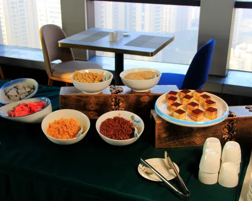 KungMing XueLi Tulip Inn Hotel Питание Photos