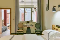 Dali Spring Four Seasons Homestay (Gucheng Nanmen Branch)