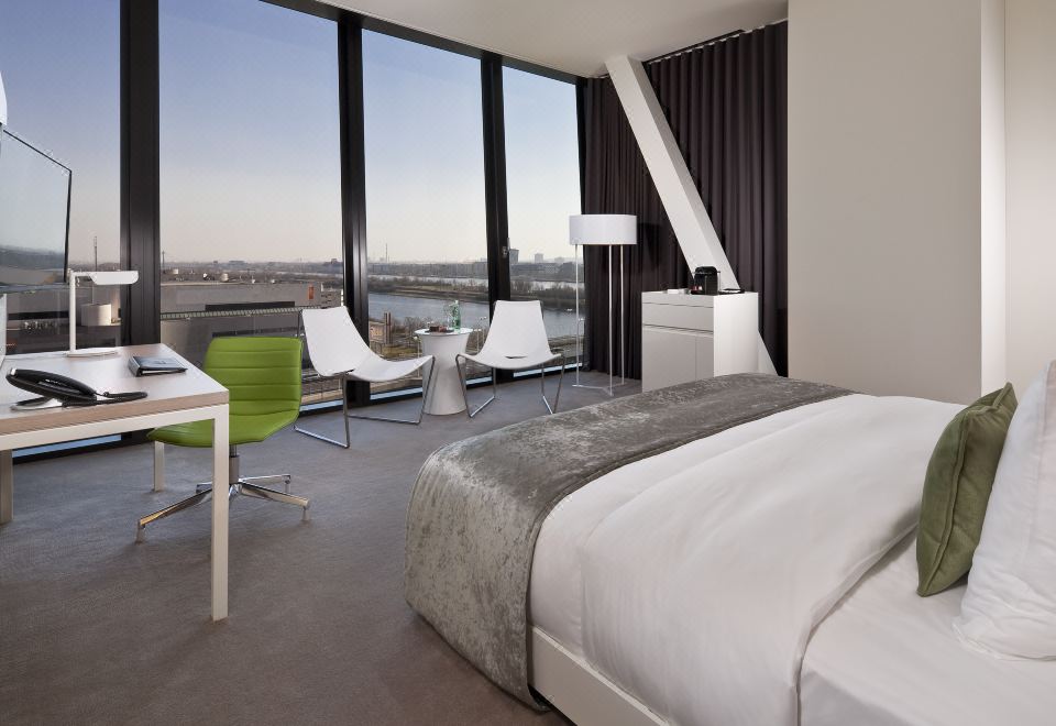 1. 멜리아 비엔나..