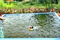 Yichang Zhuyin Yumanju Homestay - Rooftop Pools