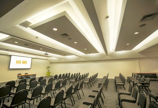 3. 수디마 호텔 크..