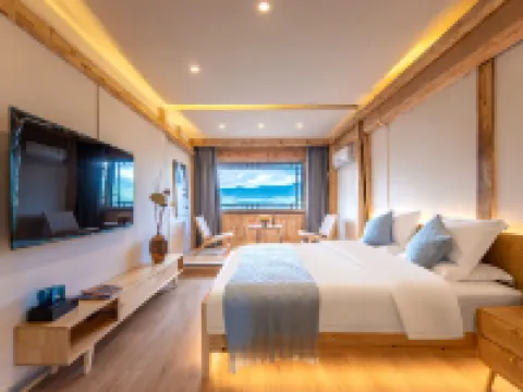 Yueshang Mountain Viewing Courtyard Hotels in Lijiang