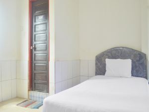 OYO 92224 Hotel Tris