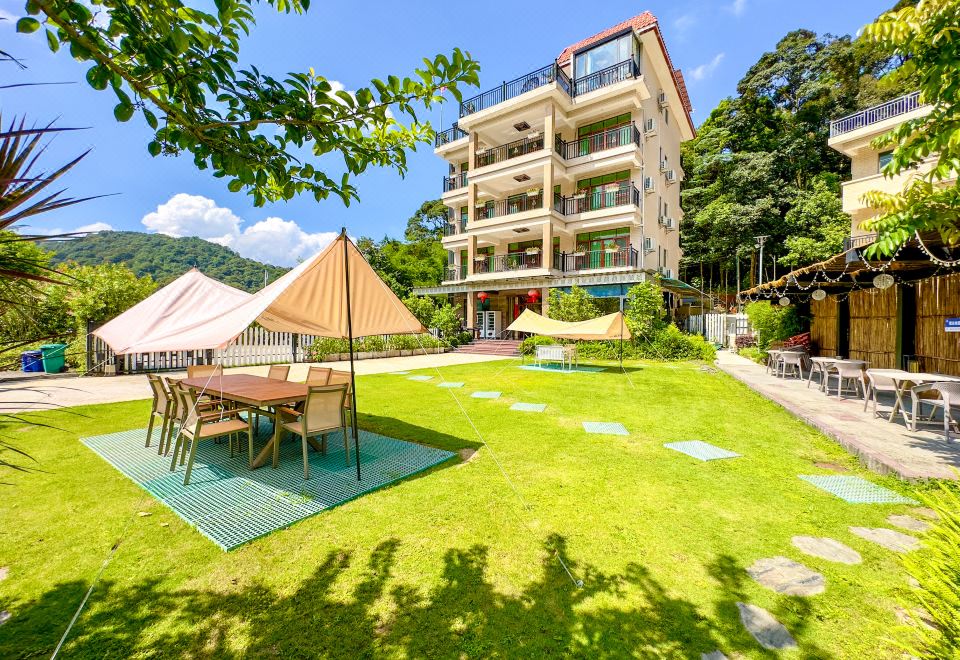 hotel overview picture