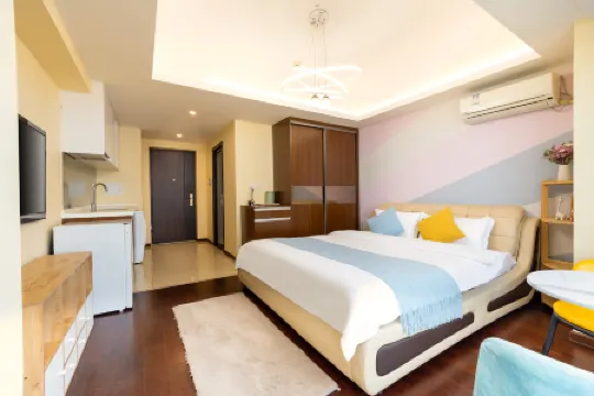 Alice Yinying City View Apartment (Qingnian Street Color TV Tower)