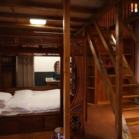 Honey Shiji Homestay (Shennongjia Branch)