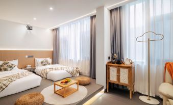 Jianshui Hexi Homestay (Zitao Street)