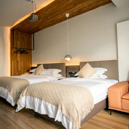 Hefeng Yinping Shanshe Homestay