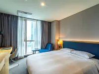 سينتوم بيزنس هوتل Hotels near مدينة سنتوم