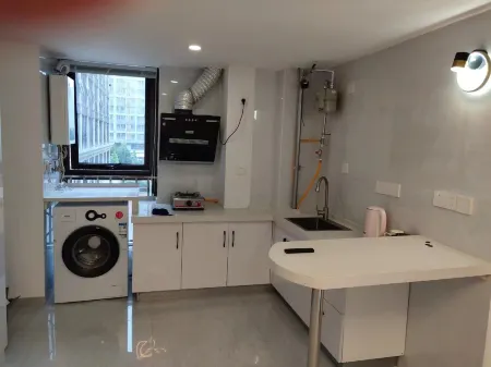 Xi'an Hefeng Nuanju Homestay Отели рядом с достопримечательностью «Xi'an Aeronautical Polytechnic Institute»