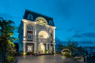 Minh Chien Hotel Hotels in Phuong 4