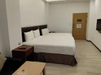 La Inn-Nanwan Hotels near South Bay Recreation Area