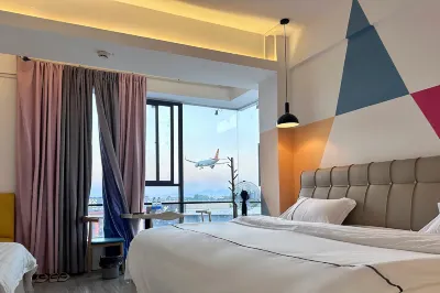 Wuka Themed Inn (Huizhou Airport) Hotel in zona Liangjing Passenger Transport Terminal