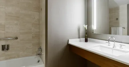 Fairmont Chicago - Millennium Park Отели рядом с достопримечательностью «Лури Гарден»