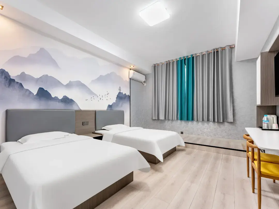 Manzhou Hotel -
