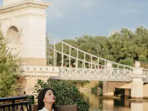 더 화이트 하우스 호텔 구이린