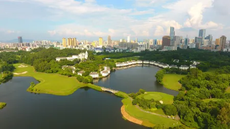 Huizhou Lakefacing Resort Co.Ltd Отели рядом с достопримечательностью «Fengzhu Garden»