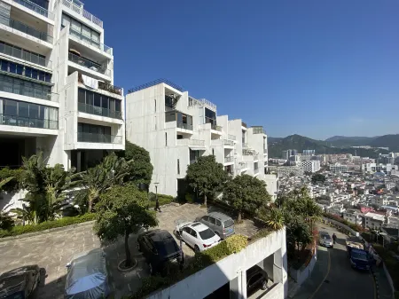 海畔雲山·Seaside 輕奢海景美宿（大梅沙海濱公園店）