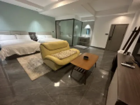 Bingjia Courtyard Homestay