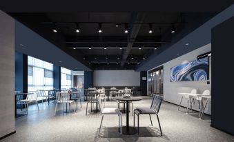 Dongguan Songshan Lake University Town Light House Hotel