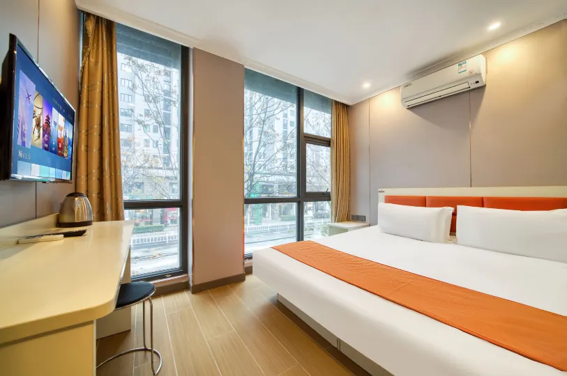 Donghang Hotel (West Square Branch of Hangzhou East Railway Station)
